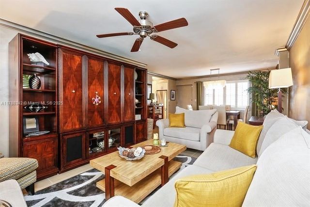 220 Kings Point Dr 514, Sunny Isles Beach, FL 33160