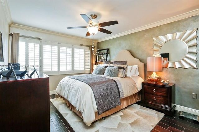 220 Kings Point Dr 514, Sunny Isles Beach, FL 33160