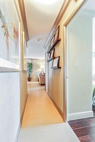 220 Kings Point Dr 514, Sunny Isles Beach, FL 33160