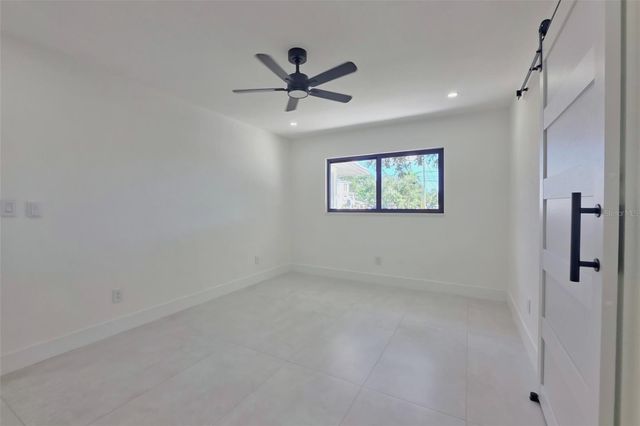 1397 83RD AVENUE N, St Petersburg, FL 33702