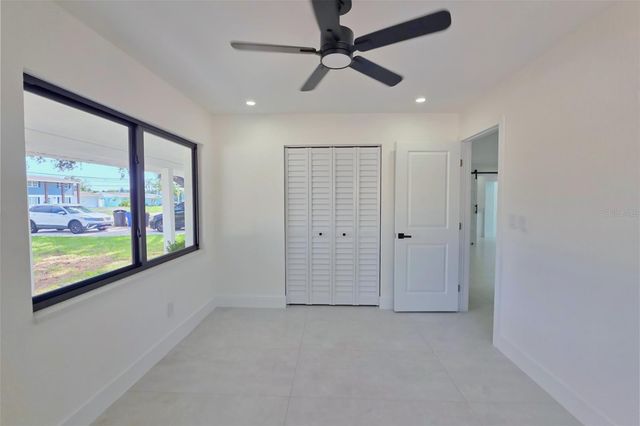 1397 83RD AVENUE N, St Petersburg, FL 33702