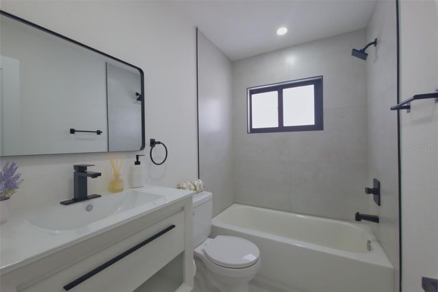 1397 83RD AVENUE N, St Petersburg, FL 33702