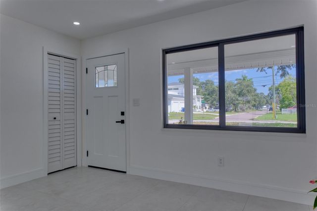 1397 83RD AVENUE N, St Petersburg, FL 33702