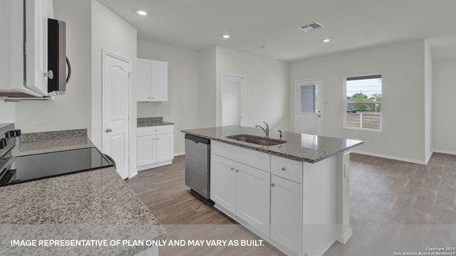 317 COTTONMOUTH LANE, Seguin, TX 78155