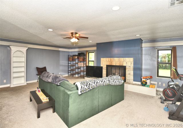 7423 E 30th Street, Tulsa, OK 74129