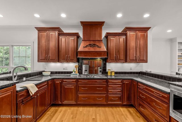 3611 Sumerlin Dr, Buckner, KY 40010