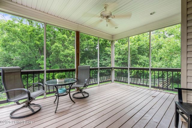 3611 Sumerlin Dr, Buckner, KY 40010