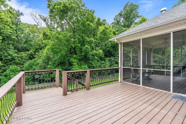 3611 Sumerlin Dr, Buckner, KY 40010