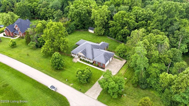 3611 Sumerlin Dr, Buckner, KY 40010