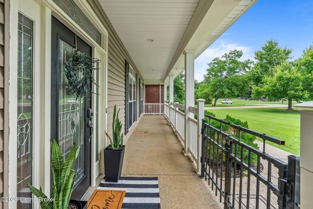 3611 Sumerlin Dr, Buckner, KY 40010
