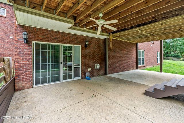 3611 Sumerlin Dr, Buckner, KY 40010