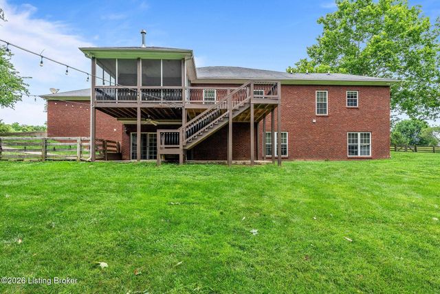 3611 Sumerlin Dr, Buckner, KY 40010