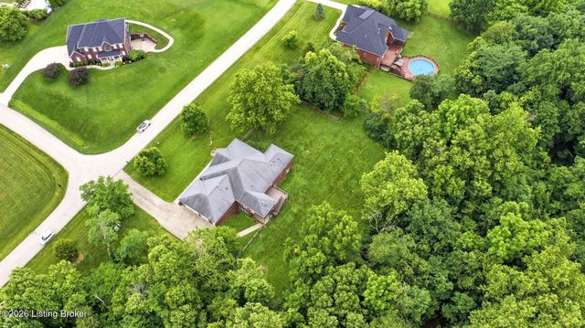 3611 Sumerlin Dr, Buckner, KY 40010