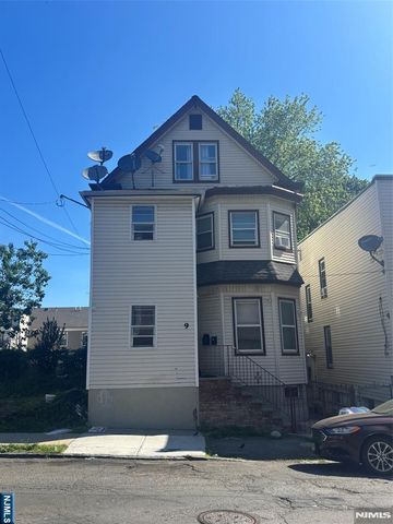 9 Courtland Street, Paterson, NJ 07503