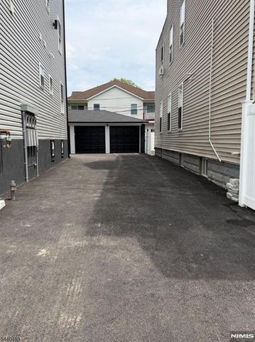 170 18th Street, East Orange, NJ 07017