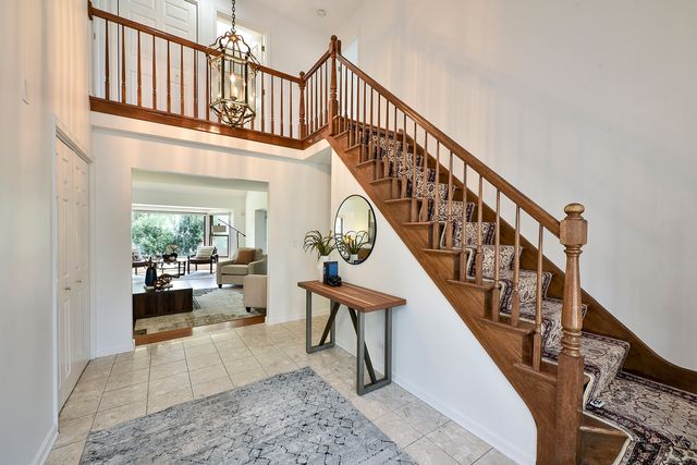 119 Craigie Lane, Inverness, IL 60067