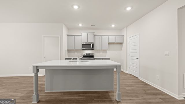 8571 Secretariat Drive, Lithonia, GA 30058