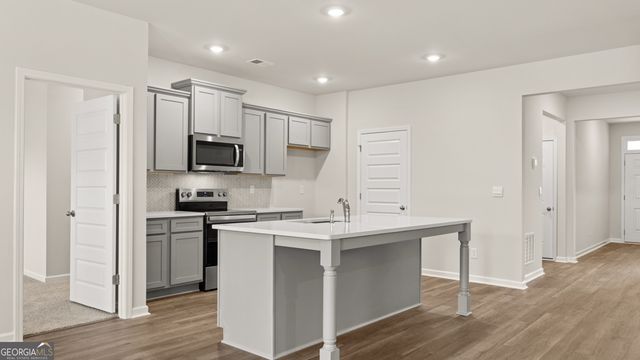 8571 Secretariat Drive, Lithonia, GA 30058