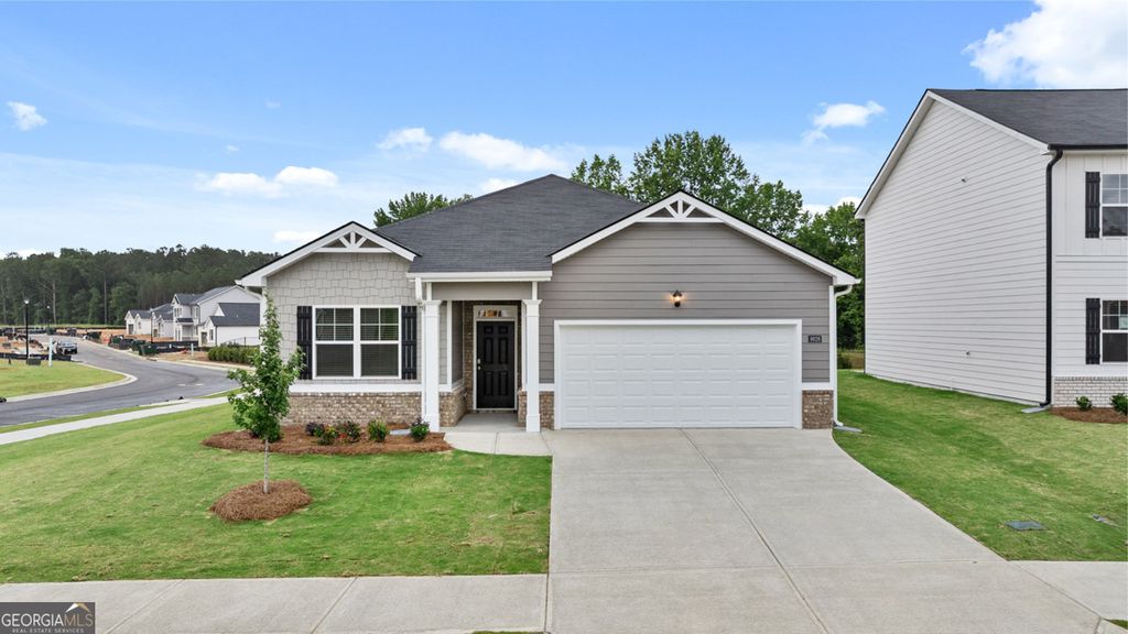 8571 Secretariat Drive, Lithonia, GA 30058