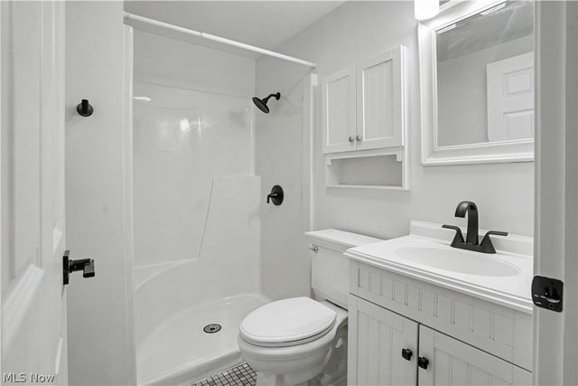 168 Woodland Acres Road, Marietta, OH 45750