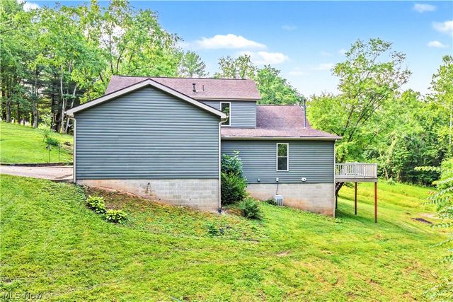 168 Woodland Acres Road, Marietta, OH 45750