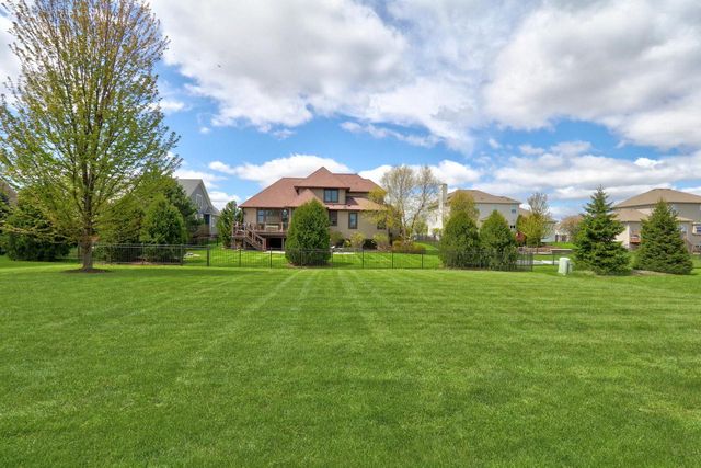 9920 50th AVENUE, Pleasant Prairie, WI 53158