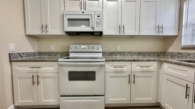 6910 NW 70th Avenue 6910, Tamarac, FL 33321