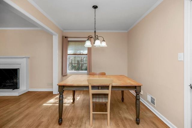 3718 W 52nd Terrace, Roeland Park, KS 66205