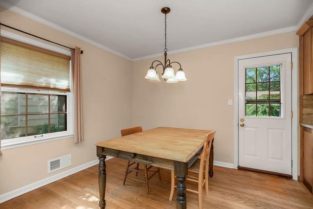 3718 W 52nd Terrace, Roeland Park, KS 66205