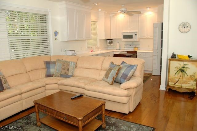 590 E Lake DR, Naples, FL 34102