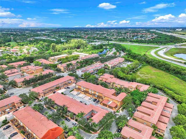 14634 SW 5th St 1-5, Pembroke Pines, FL 33027