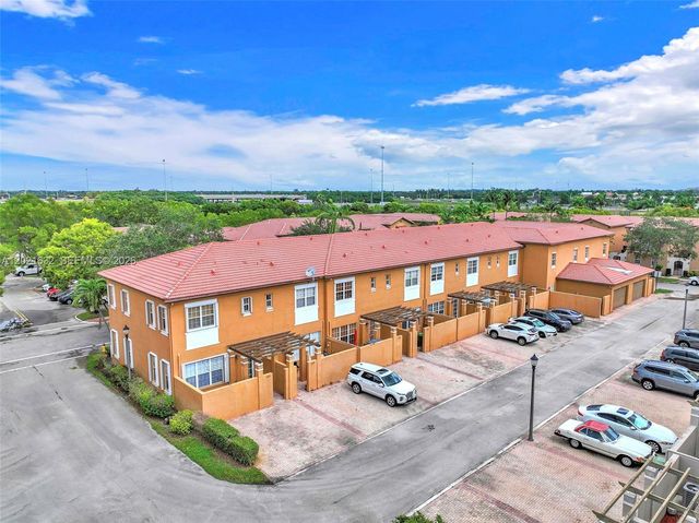14634 SW 5th St 1-5, Pembroke Pines, FL 33027