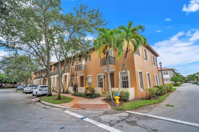 14634 SW 5th St 1-5, Pembroke Pines, FL 33027