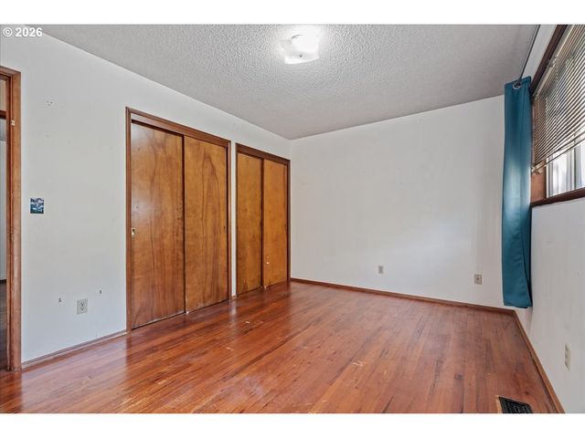 12055 Sw BRUCE Ln, Beaverton, OR 97008