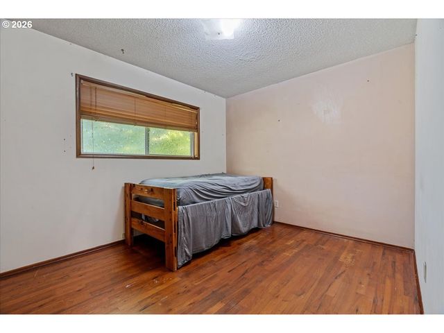 12055 Sw BRUCE Ln, Beaverton, OR 97008