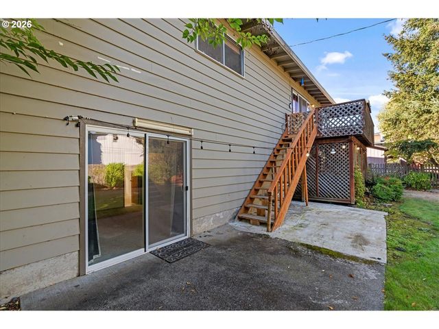 12055 Sw BRUCE Ln, Beaverton, OR 97008
