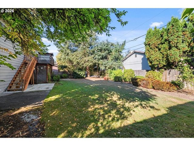 12055 Sw BRUCE Ln, Beaverton, OR 97008