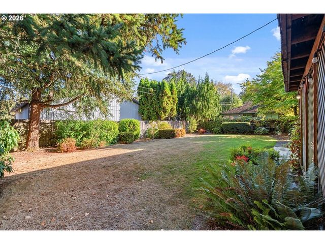 12055 Sw BRUCE Ln, Beaverton, OR 97008