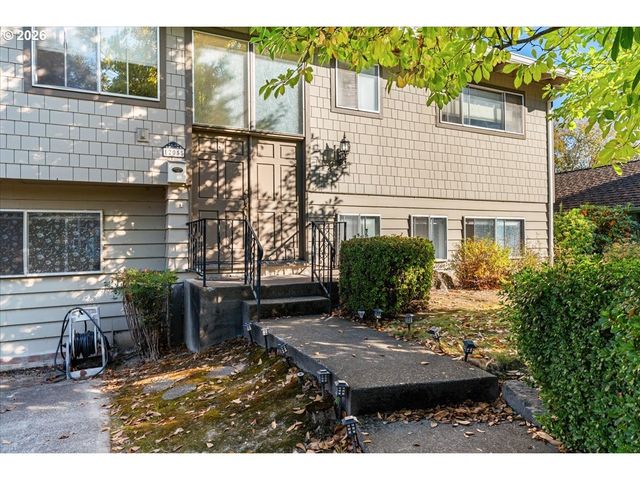 12055 Sw BRUCE Ln, Beaverton, OR 97008