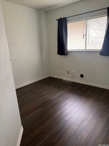 4945 Champlain, San Antonio, TX 78217