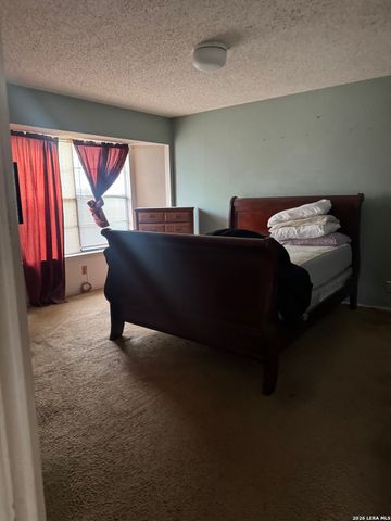 4945 Champlain, San Antonio, TX 78217