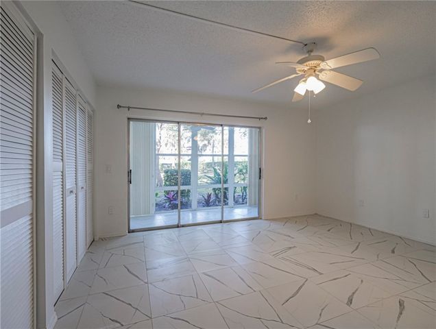 1901 Indian River Boulevard 102B, Vero Beach, FL 32960