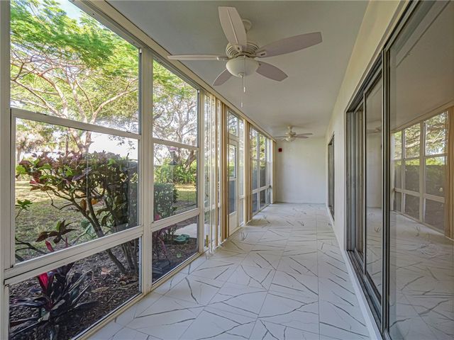 1901 Indian River Boulevard 102B, Vero Beach, FL 32960