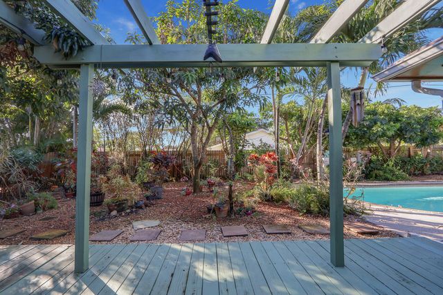 5140 LAIRD Lane, Jupiter, FL 33458