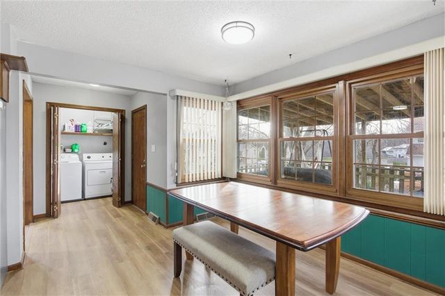 8828 Laurel Avenue, Kansas City, MO 64138