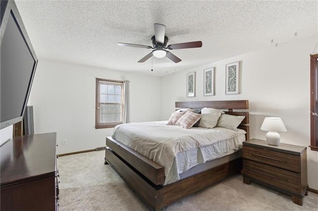 8828 Laurel Avenue, Kansas City, MO 64138