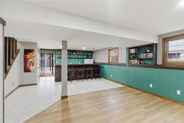 8828 Laurel Avenue, Kansas City, MO 64138