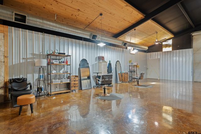 3481 N Loop 343, Rusk, TX 75785