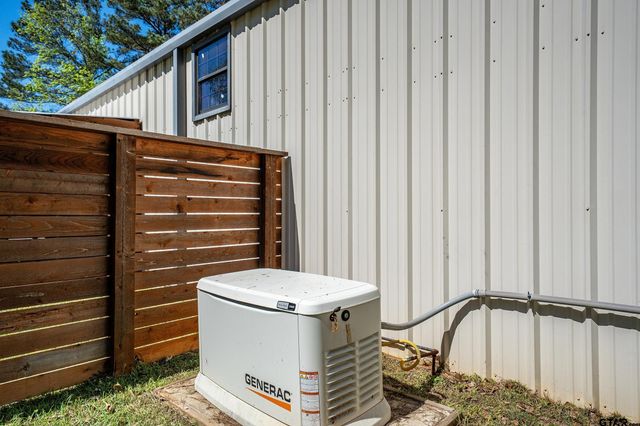 3481 N Loop 343, Rusk, TX 75785