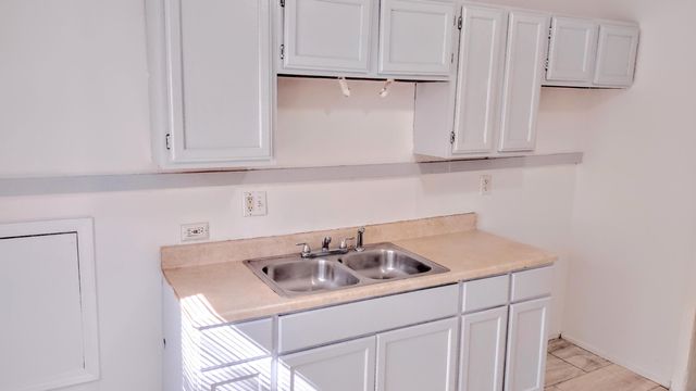 32314 Ogemaw Street, Westland, MI 48186